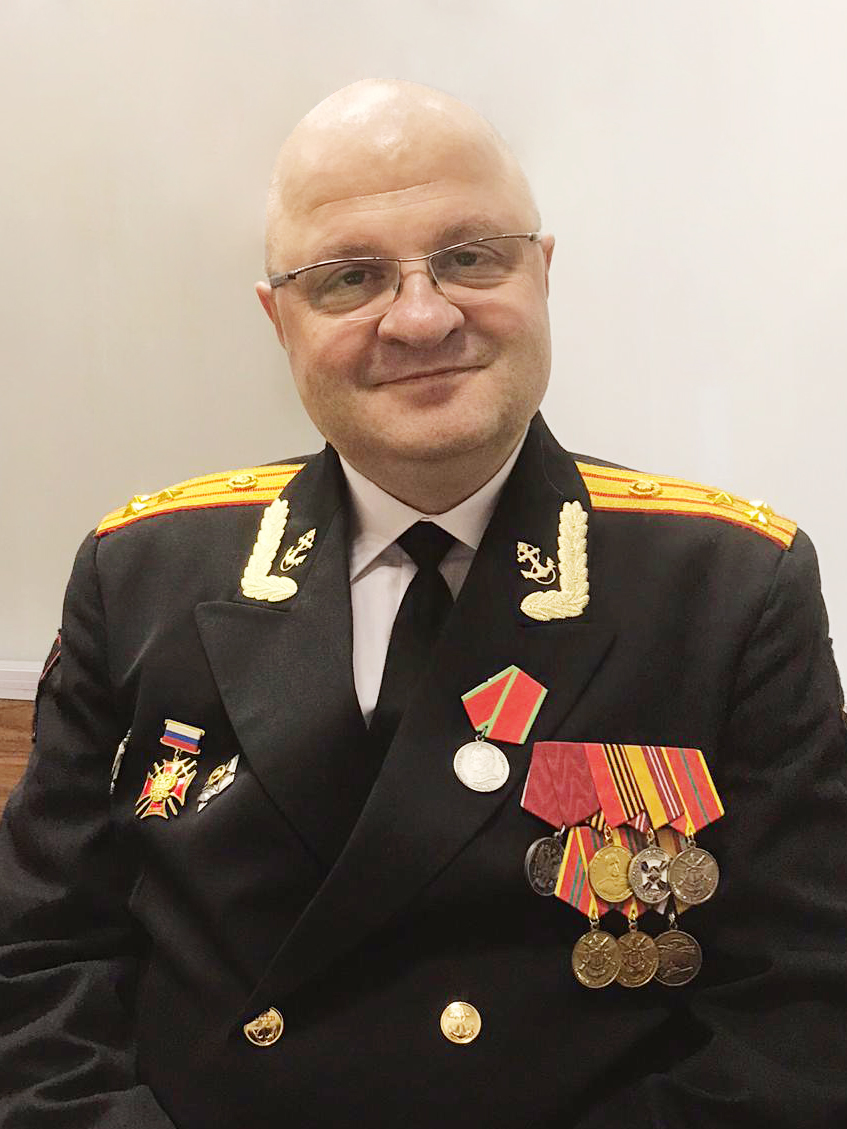 06 декабря 2018 года медалью Суворова был награжден Сосновский Сергей Викторович, врач-офтальмохирург витреоретинального отделения Санкт-Петербургского филиала